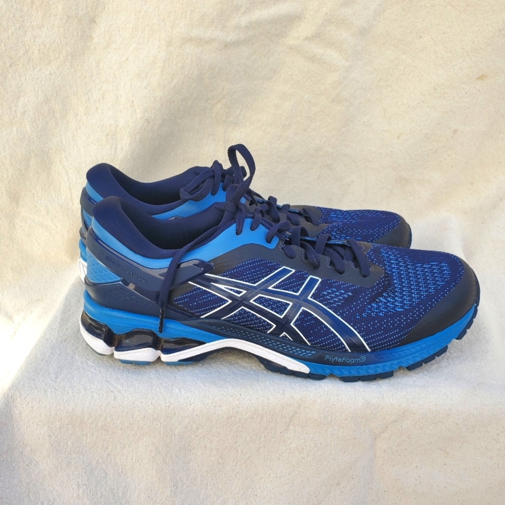 ASICS Gel- Kayano 26 size 12